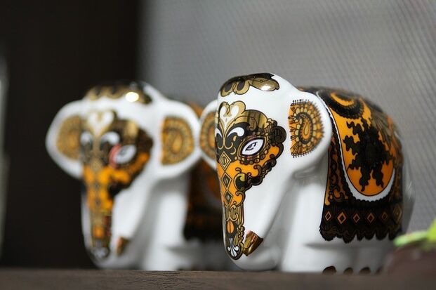 Figurină în formă de elefant aduce noroc într-o carieră